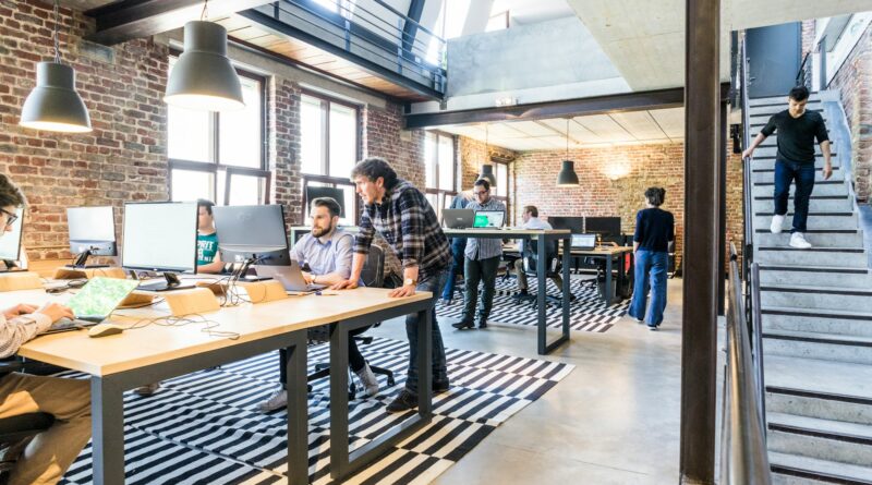 Copy of Copy of Copy of Black and White Modern Breaking News & Blog Instagram Post